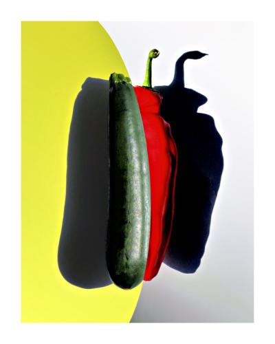Stillleben aus Paprika und Zucchini