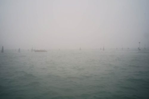 Fahrt-ueber-die-Lagune