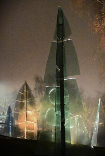 Glaeserner-Wald-bei-Nacht2