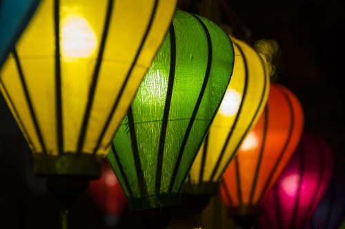 verschieden-farbige-Lampions 01
